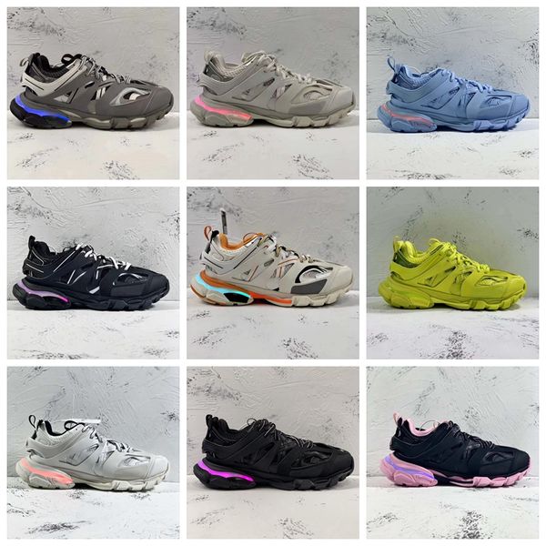 Track 3 3.0 LED Hommes Femmes Chaussures de course Balenciagas Balencaigas Sneaker Lighted Gomma Cuir Nylon Plate-forme imprimée Sports Designer Baskets légères