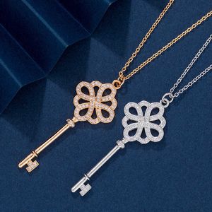 Merk goudplateren van de ontwerper Chinese knoopsleutel ketting eenvoudige en luxe volledige diamant elegante trui -ketting