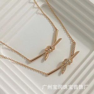 Het merk Knot Knopen ketting modieus en trendy gepersonaliseerde S925 Silver Diamond Collar Chain met Gu Ailing dezelfde stijl