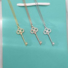 Brand de créateur S925 Collier en argent pur pour femmes en or rose Set Diamond Key Crown Heart Pendante Pendante Chaîne Instagram Style