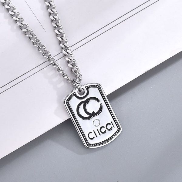 Collier d'étiquette de luxe classique du designer pour collier en argent 925 pour hommes bijoux de conception de luxe ne se décolore pas ou ne provoque pas d'allergie