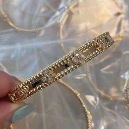 Het nieuwste merk V Gold Ploated Smal Plaat van de ontwerper met diamant caleidoscooparmband voor vrouwen eenvoudig en genereus gelukkig