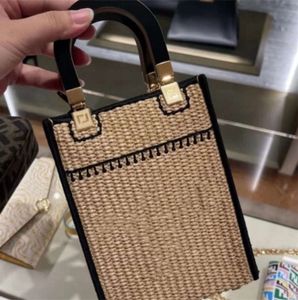 Nuevo bolso de mano tejido de paja para niños, bolso cruzado portátil para vacaciones en la playa, pequeño y cuadrado, de diseñador