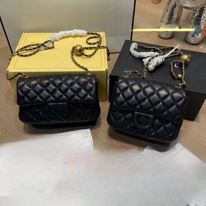 Designer S-schouder zwart roze witte handtassen verstelbare metalen knop dame lamsleer kaviaar goud zilver met liefdeshart en bal modetas 20 cm