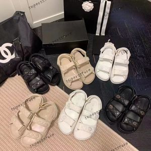 CANAL DE DESIGNERADOR ZAPACIÓN DE SANTALES DE PAPADO Mujeres Diapositivas de alta calidad Cristal de ternero Slipper casual Mule Plata plana de playa de lujo Plataforma de verano Slingback Flip 35-44