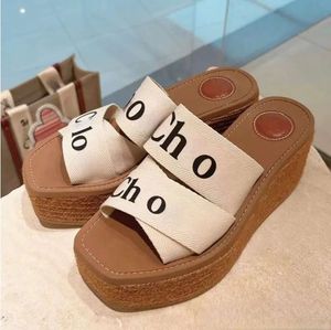 Designer Sandaal Vrouwen Platform hakken Sandalen Canvas Slipper Casual Letter Slippers Flip-flops Luxe dikke bodem netto rode kruis vrouw indoor en outdoor hakken