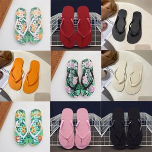 Designer Sandals 2024 Fashion Slippers Platform Outdoor Plateforme Classic Pinced Beach Alphabet Print Flip Flops Summer Flat Casual Chores Gai-17 162