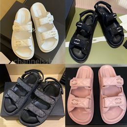 Sandalias de diseñador Sandalias de moda Sandalias de verano Sandalias de lujo para hombres Slidals Slids Zapatos casuales Plataforma de verano Summano de diseño casual