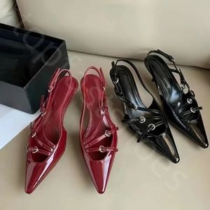 Designer sandales robes chaussures femme seins authentiques chaussures de cuir pompes en métal