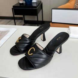 Sandales de créateurs Mode GGity Diapositives plates Femme Chaussures à talons Double G Tongs Pantoufles de luxe Sandales en cuir sdgsdf