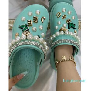 Designer Sandalen Mode Hoge hakken Heldere Boren Slippers Vrouwen Teen bedekt Zomer Dikke zolen Strand Schoenen Dames Klompen Dia's