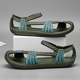 Sandales de créateurs Fashion Slippers Femmes Sandales de créateurs pour femmes Logles décontractés pour hommes