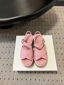Designer Sandalen Bloemen slippers voor heren Dames zomerkamer strand Flat Heel Shoes Sandale Gear Sole Rubber Lederen Brocade Slides 0504