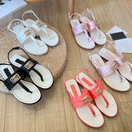 Sandalias de diseñador Sandalia de cuero genuina zapatillas de gamuza de gamuza espesas Flip de verano zapatos planos de moda Mujeres y cartas de moda 35-41