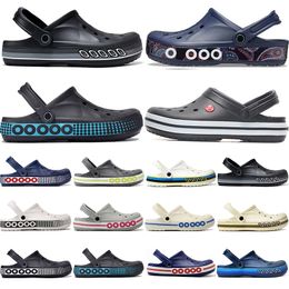 crocse Sandalias de diseñador agujeros sandale espuma tacones de goma plano mulas de tobogán para hombres zapatillas de playa de verano zapatillas zapatillas de