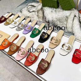 Sandalias de diseñador para mujer zapatillas de verano entrelazadas G diapositivas marca tacón plano moda versátil cuero casual comodidad flip flop