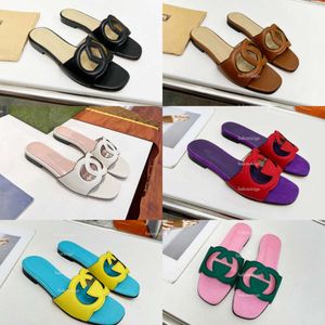 sandales de créateur de luxe Designer en cuir sandales pour femmes d'été Summer Fashion Beach Slippers Introckage Double G Hollow out 35-43