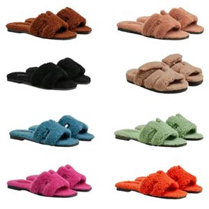 Sandales de créateurs Pantoufles en coton Sandales de luxe Femmes Diapositives Tongs plates Diapositives Dames Hiver Pantoufles douces en peau de mouton Semelle intérieure Pantoufle Chaussures