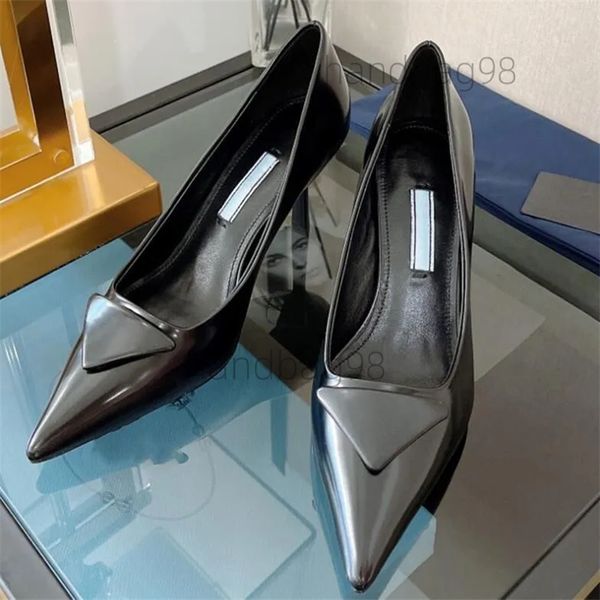 Sandales de créateurs pointues à talons hauts chaussures simples P Triangle 3,5 cm et 7,5 cm sandales à talons chaton pour femmes noir blanc rose bleu chaussures de mariage 35-40