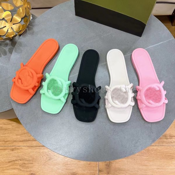 Sandales de concepteur Pantoufles en caoutchouc entre verrouillage G Slides Femmes Flats Tlides de gelée de gelée de sandale imperméable Chaussures en jean Summers BEACH Flip Flip