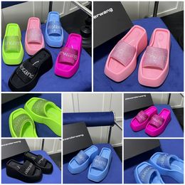 Designer Sandals Slippers Luxury Woman Velvet Material Matériau Rigon Velcro Tape Party Room Gai Platform Slip-On Taille 35-42 10cm Fashion Travel Bleu