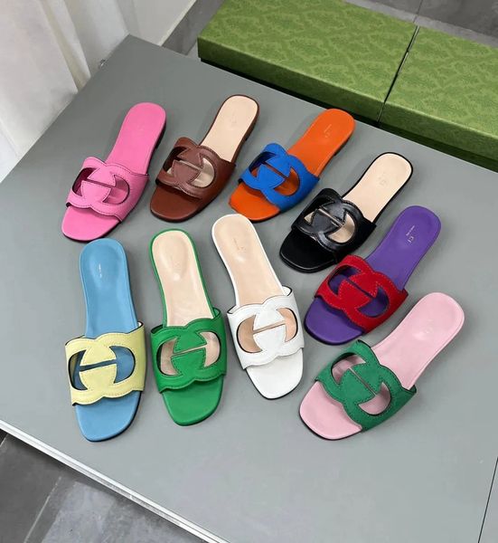 Designer Sandals Summer Femmes Plat Slipper Italie Gétille en cuir Sandales de luxe Boho Boho Open Toe Double G Slippers