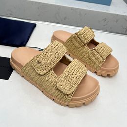 Designer Sandals Femme Crochet Slides Black Platform Cendages Paille FlatForm Smper Flat Comfort Mule Beach Talon Tourneaux décontractés Flips Outdoors Sliders Talons