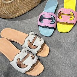 Sandalias de diseñador Flip Flip Interlocking G Sluys Slippers de goma Script Flat Beach Jelly Mules Otoño Summer Otoño Despuesta al aire libre Luxury
