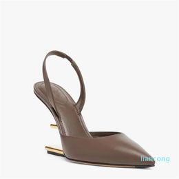 Sandales de créateur pour femmes en cuir de veau noir nu talon ouvert en forme de F talons hauts mariage or métal pointu talons hauts EU35-43 cool