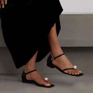 Designer Sandals Femmes Slide Talons Chaussures Pure Toteme Pearl Printemps Summer Noir faible Minimaliste Satin Toe Clip Womens NC42