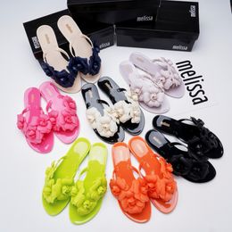 Designer Sandals Femmes glissades pantoufles Chypres Sandale Melissa Slipper Slipper Sued Luxury Sliders Men Chaussures pour femmes