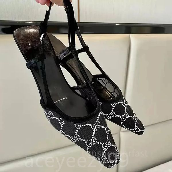 Sandalias de diseñador para mujer Slingback Tacón alto Punta puntiaguda Bombas sexy Cristales de malla negra Cierre de hebilla Zapatos de vestir de tendencia de moda