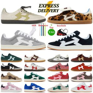 2024 Classic Casual chaussures hommes femmes plate - forme Designer sneakers Noir blanc colle Rose velours rouge vert Suede hommes femmes sneakers 【code ：L】