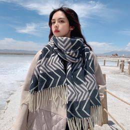 2024 designer sjaal ontwerpers maken goed kasjmier sjaal klassiekers mode winter honderd fit vrouwen lange sjaal plaid cape warm designer sjaal voor vrouwen zijden sjaal