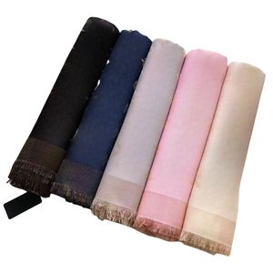 Écharpe designer pour femmes écharpe en soie Designers Lettres imprimées à tête florale Scarpe bandeau pour femmes Fashion Long Handle Scarf Paris Pashmina Scarf 180x70cm