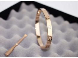 Ontwerper Schroefarmband Mode Luxe Sieraden Verzorger Origineel Trendy 18K Gouden Diamant voor Dames Heren Nagelarmbanden Zilveren Sieradenarmband KH9Z