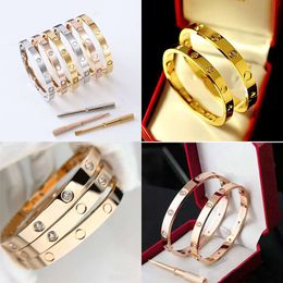 Braceuse Bracelet Bijoux de mode Bangle rose or Sier titane en acier Diamond Bracelets à ongles pour hommes Femmes 2024