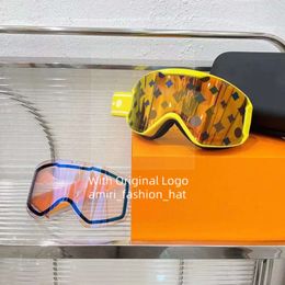 designer shades ski goggle off white Luxury Sunglasses for Men glasses women One piece goggles mountaineering snowboarding Sunglass uv400 eyeglasses e712