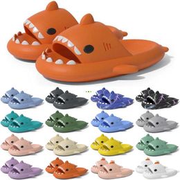 Gratis verzending designer shark slides sandaal GAI slipper sliders voor mannen vrouwen sandalen slide pantoufle muilezels heren dames slippers trainers sandles color162