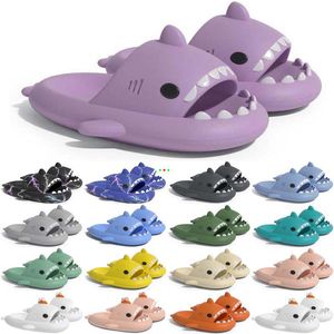 Gratis verzending Designer shark slides sandaal GAI slipper sliders voor mannen vrouwen sandalen slide pantoufle muilezels heren dames slippers trainers sandles color227