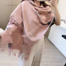 designer shawls luxury shawlsNouveau V 2023 Écharpe de créateur Cachemire Épais Châle Femmes Long Hiver Wram Pashmina Wraps Hijab avec Gland Bufanda Foulard Foulards