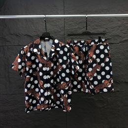 chemise de designer Chemise Luxe Mens Shirt Set Full Body Body Pèche en pointillé Hemd Hawaii Shirt Two Piece Set Bouton Up Shirt M-3xl Yyg