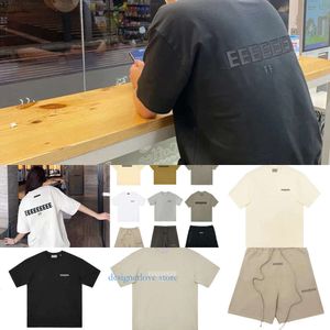 Designer Shirt Mens Tshirt Ess Casual Fog Fog Sleeve Short Fg Tees Cotton Fashion Letter Tops Tshen Essen Fear of Gods Vêtements Shorts Pantalon