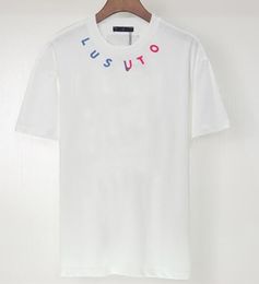 Chemises de créateurs pour hommes T-shirt 3d lettre broderie Tshirt Summer Coton T-shirts Casual Shirt Femmes Tees Tops à manches courtes Tops Hip Hop T-shirts