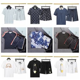 camisas de diseñador polo camiseta para hombre chándales de verano para hombre chándales para hombre mujer diseñadores camiseta moda pantalones cortos de baño ropa de hombre casual transpirable traje corto polos