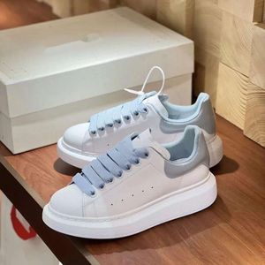 Designer schoen casual heren en mode topkwaliteit witte dames dikke zool binnenhoogte verhoging paar papa schoenen dames