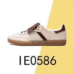 Esquema de color de zapato de diseñador blanco leche núcleo plateado negro zapatos DEPORTIVOS para patineta rojo blanco verde hombres deportes zapatos deportivos bajos 36-45 03