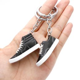 Designer-Schuh-Schlüsselanhänger, klassischer High-Top-Sneaker-Schlüsselanhänger, 3D-Mini-Schuh-Schlüsselanhänger, Low-Top-Sneaker-Ornament