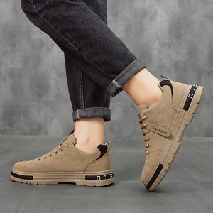 Chaussure de créateur en cuir hommes offre chaude plate-forme décontractée plate-forme sûre hommes baskets noir pour hommes chaussures de randonnée de luxe en plein air sport noir respirant bon homme usine de chaussures W32