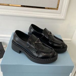 Designer Pradda schoen mannen vrouwen casual monolith logo zwarte leerschoenen vergroten platform sneakers cloudbust klassieke patent matte loafers trainers